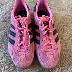 Adidas Women's Pink Sneakers